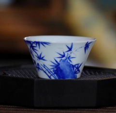 青花玲珑砚山竹影杯